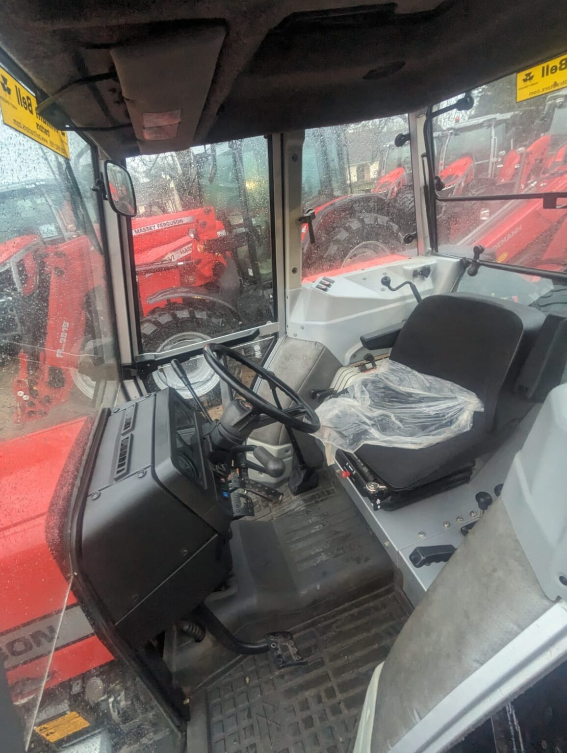 1993 Reconditioned Massey Ferguson 390T 12/12 Tractors – Bell Tractors